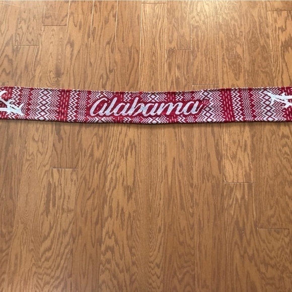 University of Alabama Crimson Tide Neck Scarf - Picture 1 of 10
